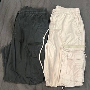 Bundle of two cargo joggers - young men (teen) medium from Urban Outfitters